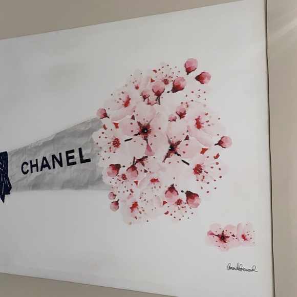 CHANEL Pink Floral Bouquet Canvas - Picture 2 of 6